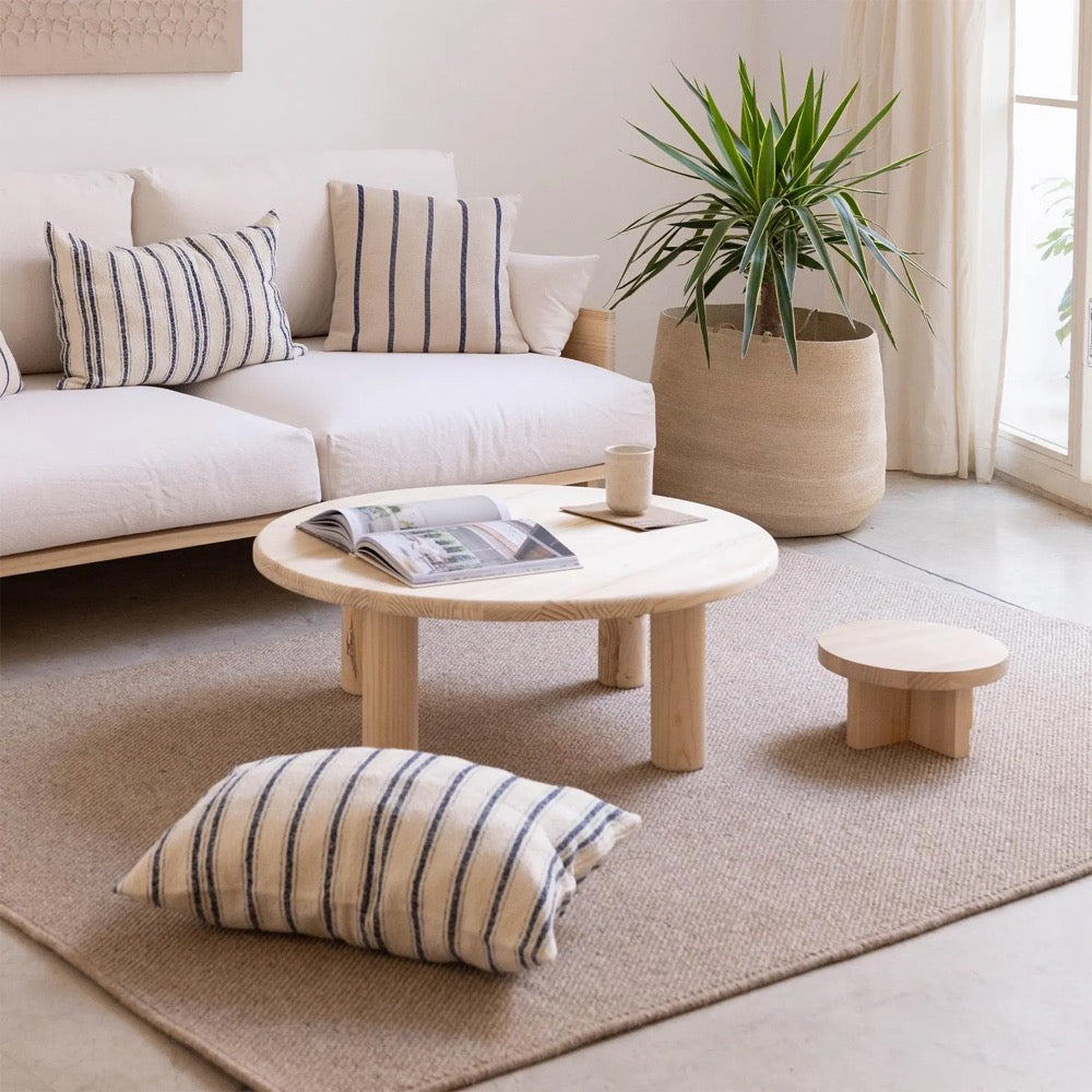 Round coffee table, solid wood table for the living room, handmade furniture - Maset